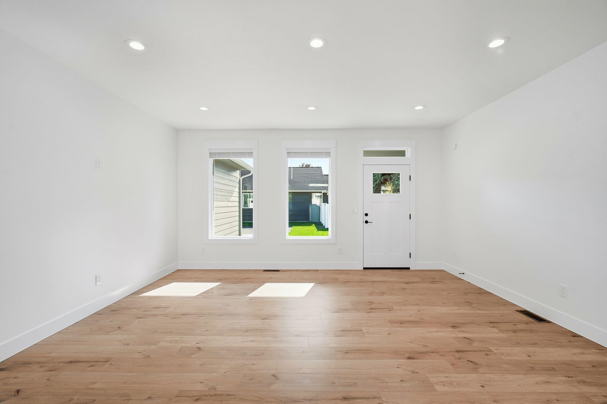 12117 East Sharp Lane Spokane Valley, WA 99206 - Photo 5 of 27