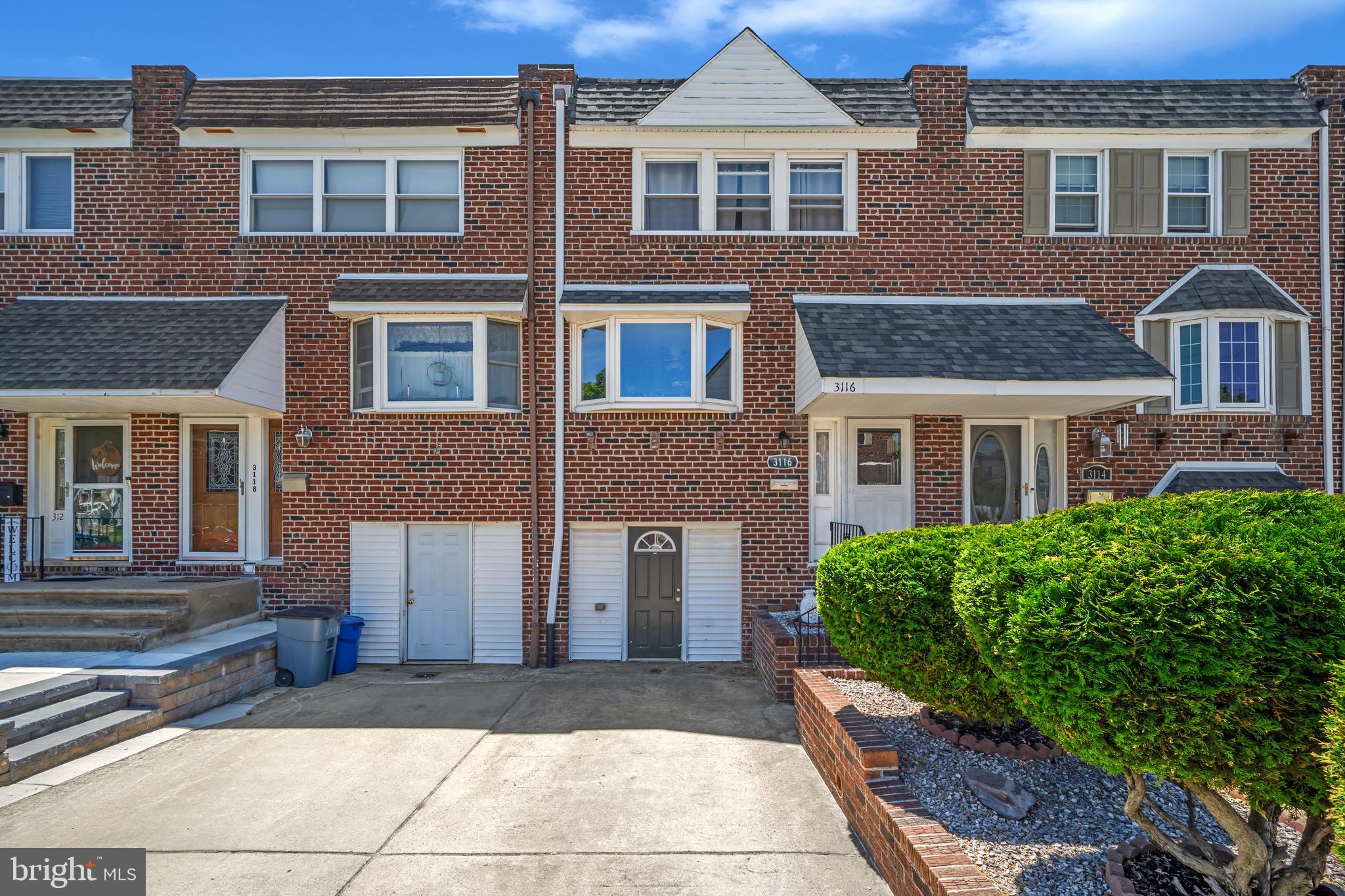 3116 Holly Road Philadelphia, PA 19154 - Photo 1 of 26