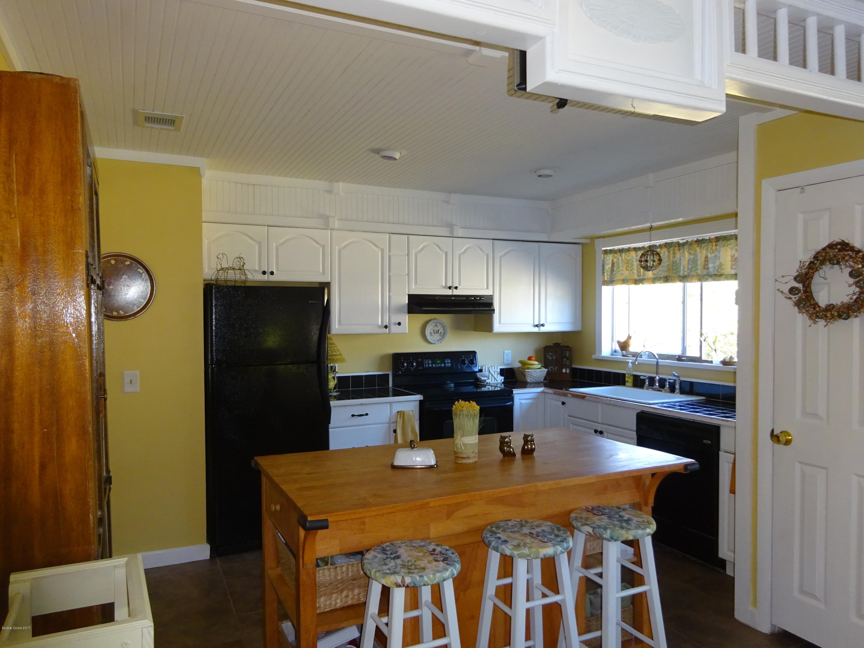1349 Freil Road Northeast Palm Bay, FL 32905 - Photo 5 of 22 Dining to Kitchen
