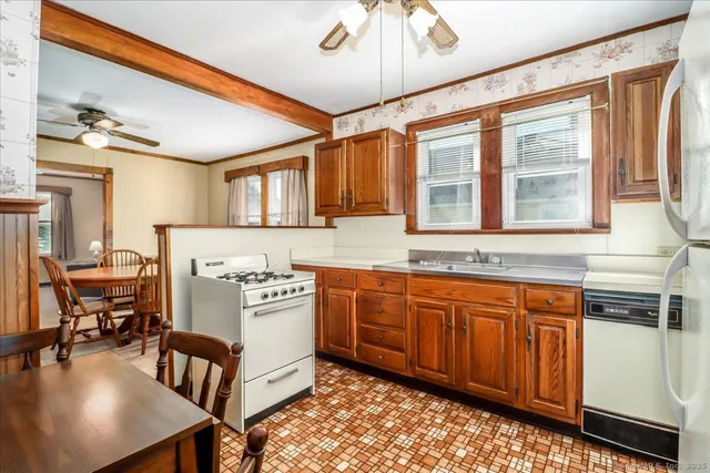 $269,900 | 47 Wacona Avenue, Waterbury, CT 06705