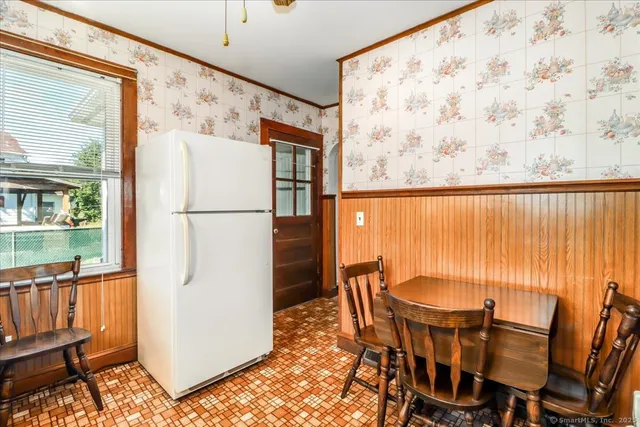 $269,900 | 47 Wacona Avenue, Waterbury, CT 06705