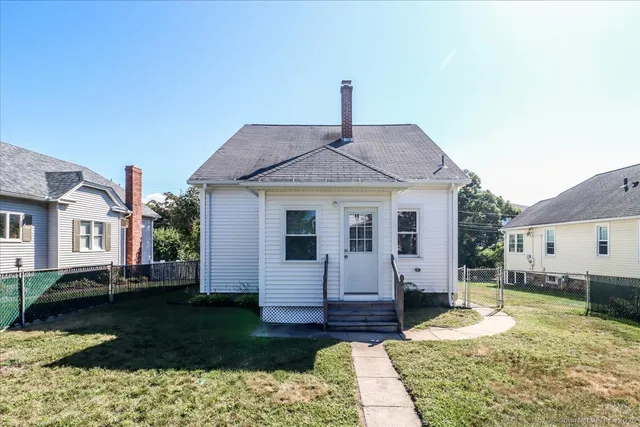 $269,900 | 47 Wacona Avenue, Waterbury, CT 06705