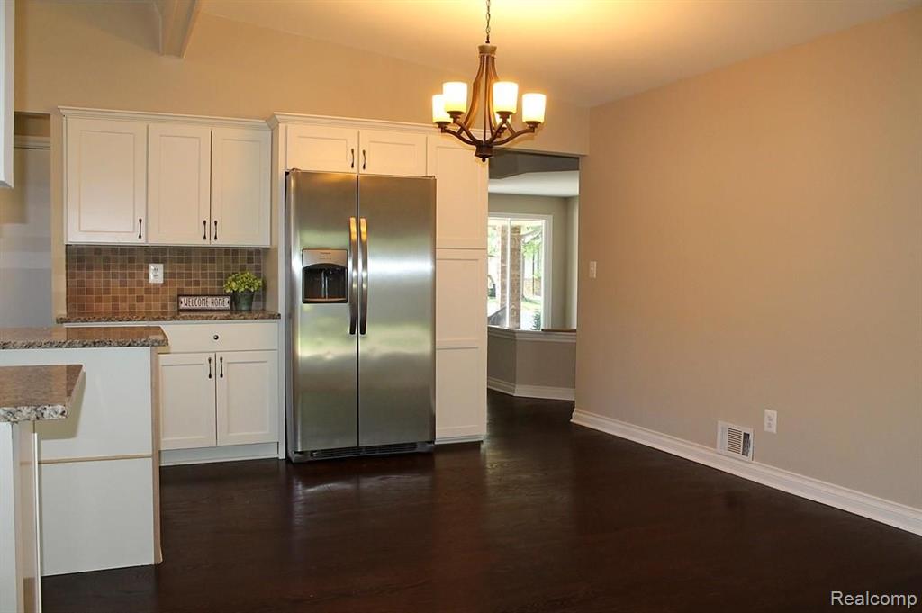 6094 Wedgewood Road Canton, MI 48187 - Photo 21 of 56