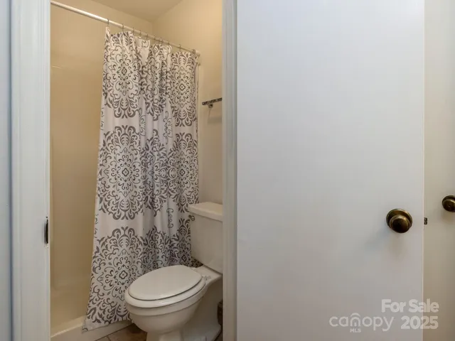 $975,000 | 42 Gvli Drive, Brevard, NC 28712