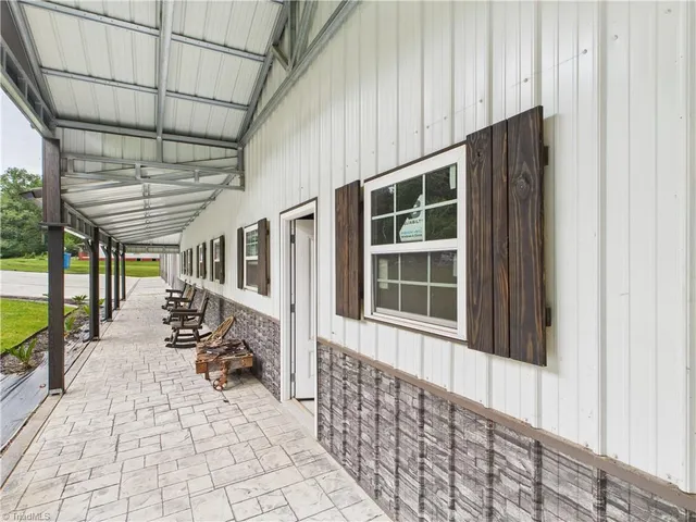 $1,300,000 | 3281-3293 Skyhaven Road, Randleman, NC 27317