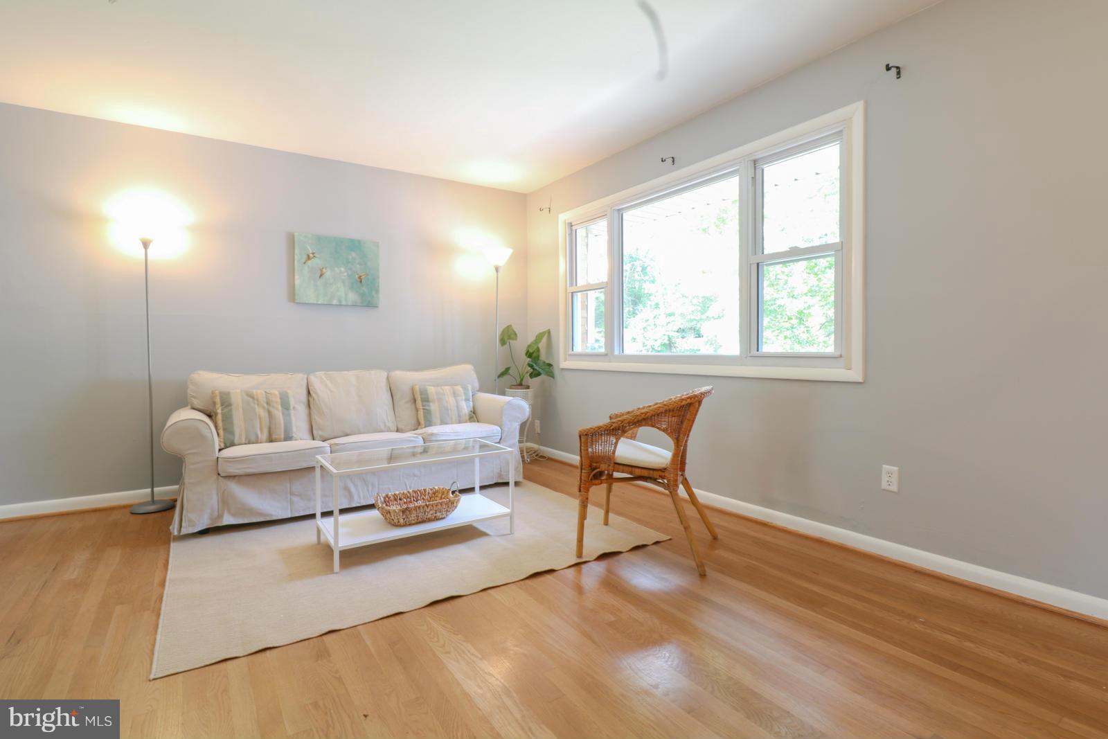 6510 Cipriano Road Lanham, MD 20706 - Photo 3 of 27 Living Room