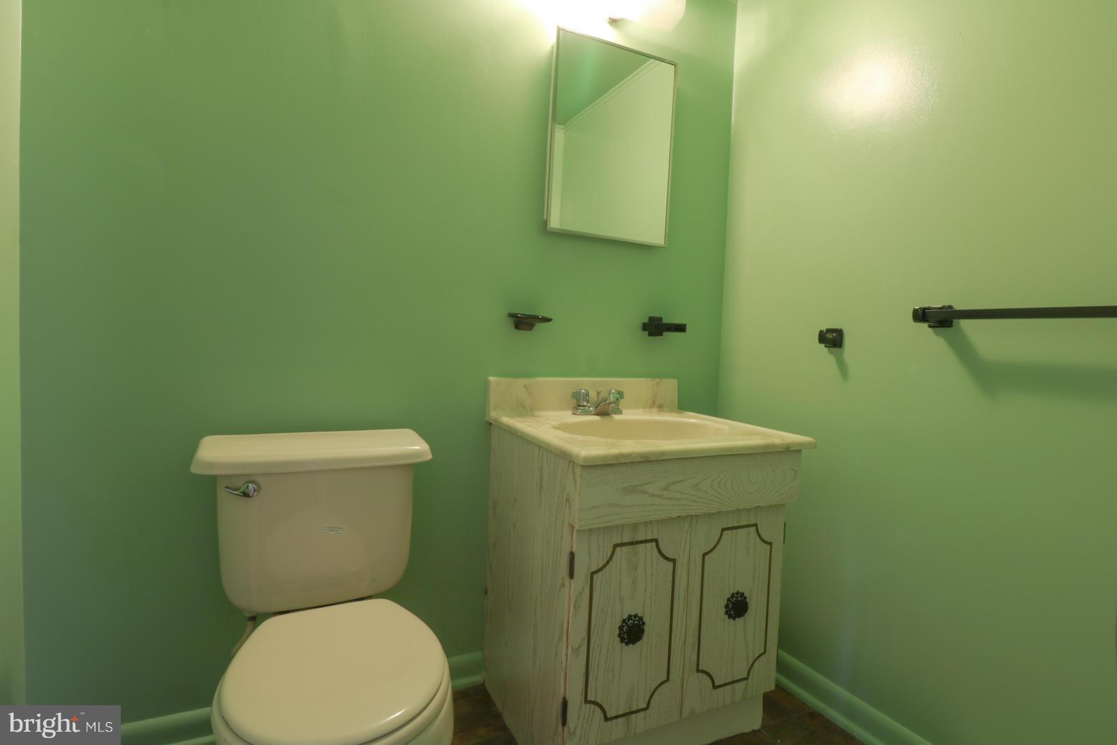 6510 Cipriano Road Lanham, MD 20706 - Photo 24 of 27 Bath