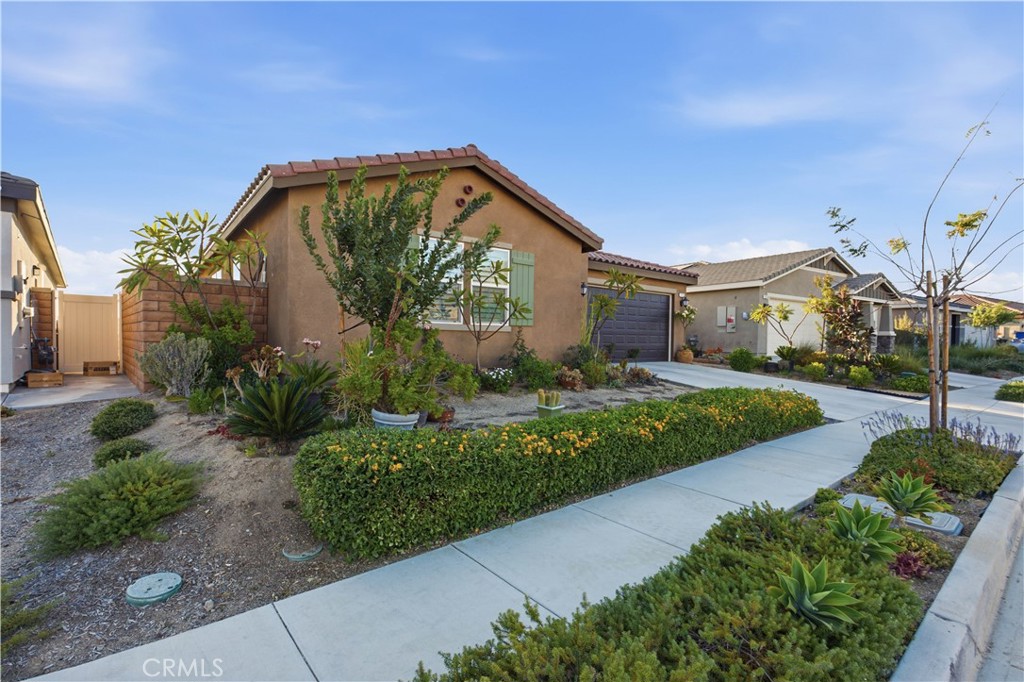 7675 Orangebrook Cove Riverside, CA 92507 - Photo 2 of 30