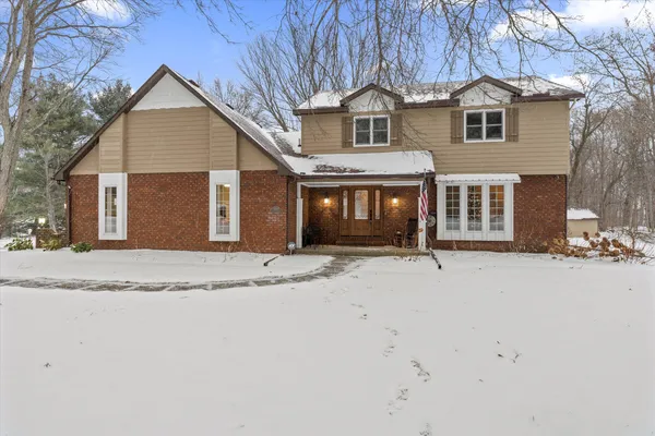$459,000 | 22279 Loupee Drive, Cassopolis, MI 49031