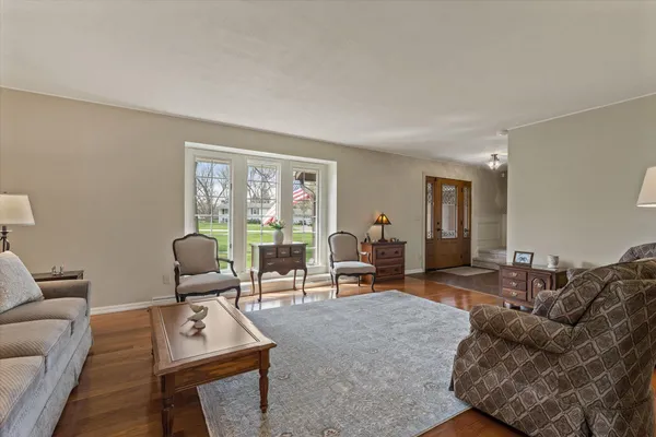 $459,000 | 22279 Loupee Drive, Cassopolis, MI 49031