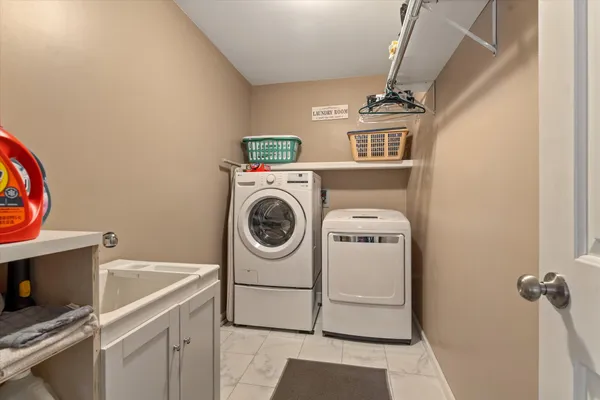 $459,000 | 22279 Loupee Drive, Cassopolis, MI 49031