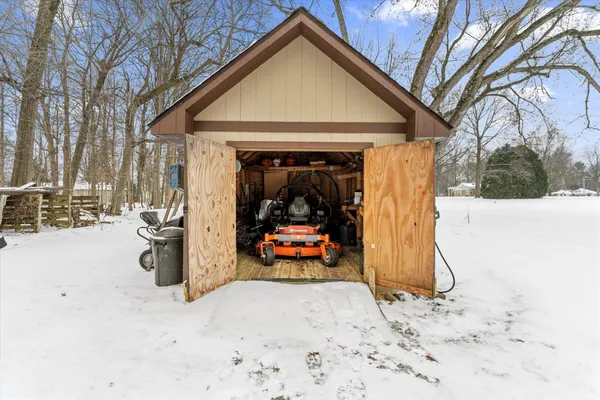 $459,000 | 22279 Loupee Drive, Cassopolis, MI 49031