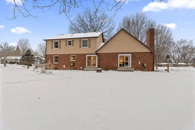 $469,000 | 22279 Loupee Drive, Cassopolis, MI 49031