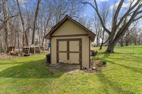 $459,000 | 22279 Loupee Drive, Cassopolis, MI 49031