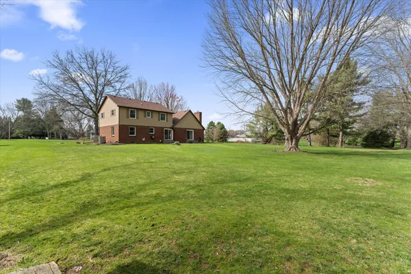$459,000 | 22279 Loupee Drive, Cassopolis, MI 49031