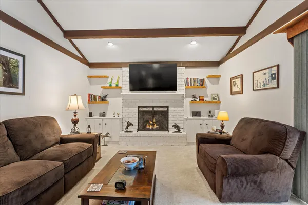 $459,000 | 22279 Loupee Drive, Cassopolis, MI 49031