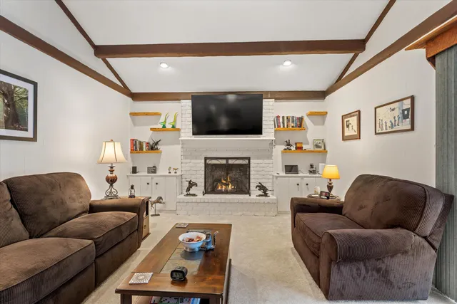 $469,000 | 22279 Loupee Drive, Cassopolis, MI 49031