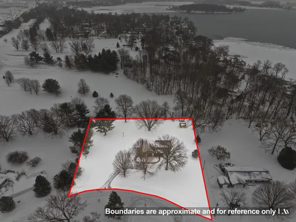 $459,000 | 22279 Loupee Drive, Cassopolis, MI 49031