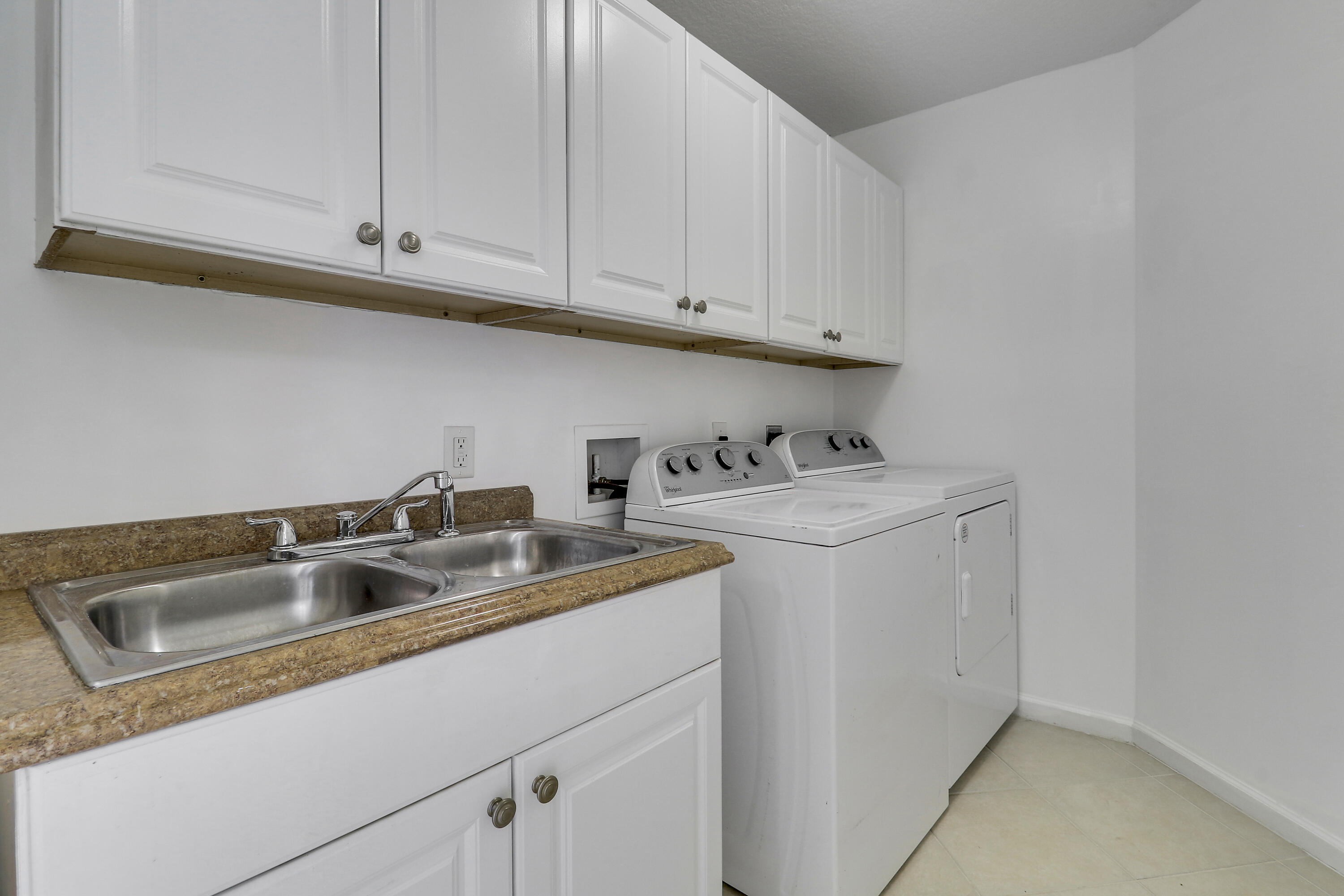 2429 Southwest Century Way Stuart, FL 34997 - Photo 14 of 47 House2-4