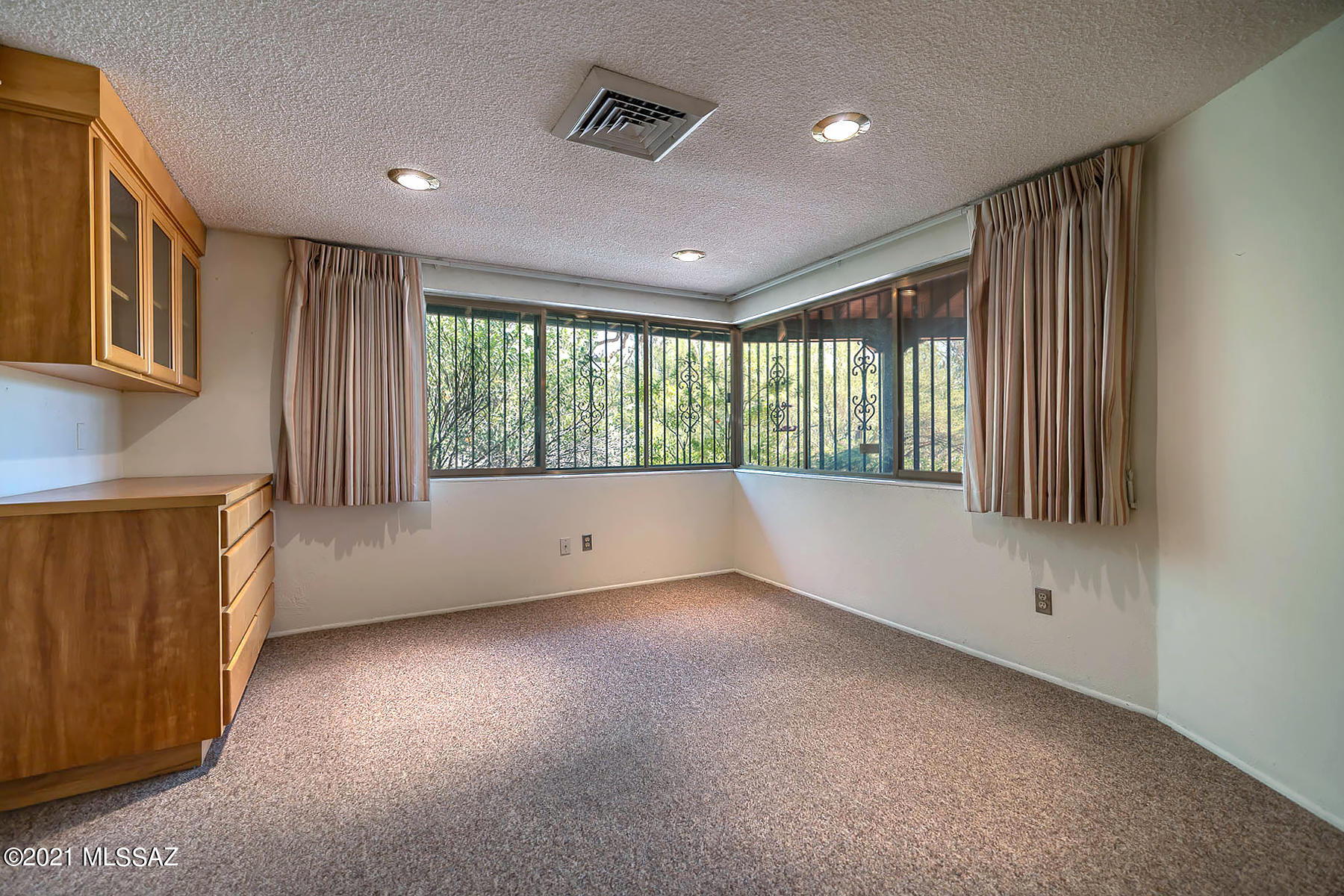4261 North Swan Road Tucson, AZ 85718 - Photo 25 of 42 Gallery Image 25