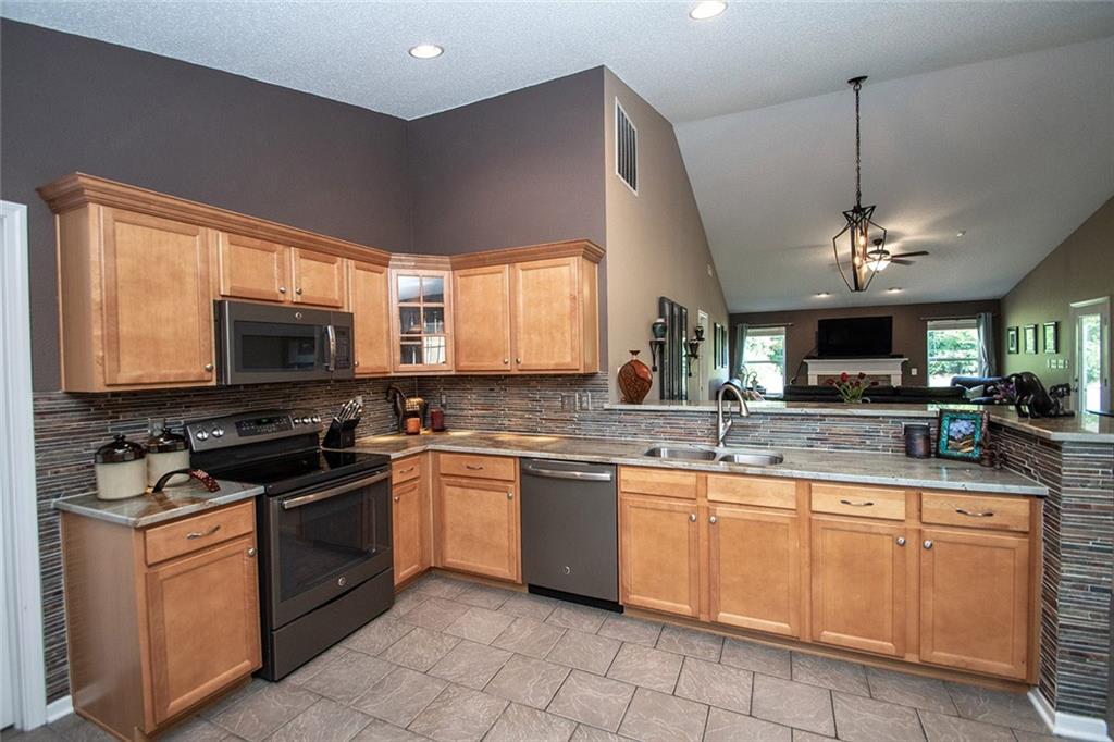 12256 Cold Stream Road Noblesville, IN 46060 - Photo 9 of 45 Gallery Image 9