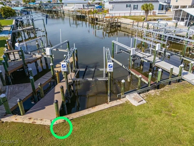 a picture of city view