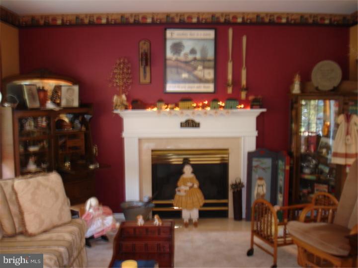 403 Country Way Mickleton, NJ 08056 - Photo 5 of 19 Gallery Image 5