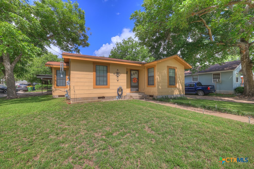 1603 North College St