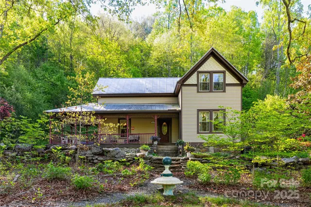 $1,700,000 | 28 Spruce Chase Lane, Swannanoa, NC 28778