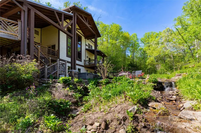 $1,700,000 | 28 Spruce Chase Lane, Swannanoa, NC 28778