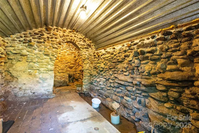 $1,700,000 | 28 Spruce Chase Lane, Swannanoa, NC 28778