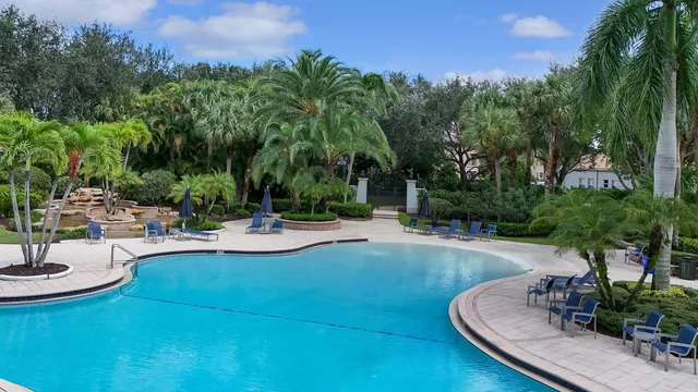 $5,995 | 6874 Houlton Circle, Lake Worth, FL 33467