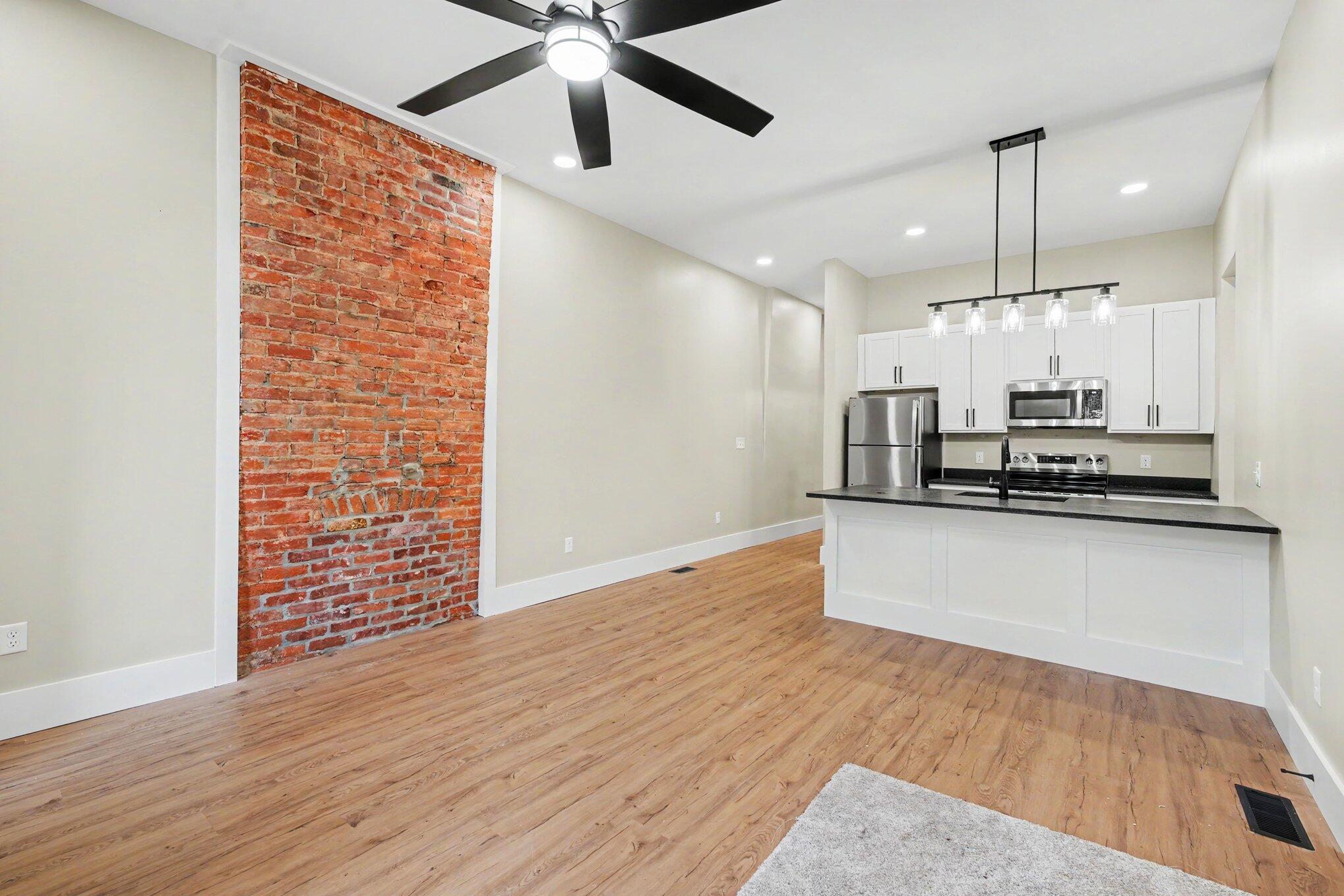 218 West 5th Street Covington, KY 41011 - Photo 5 of 28 006_file_8673