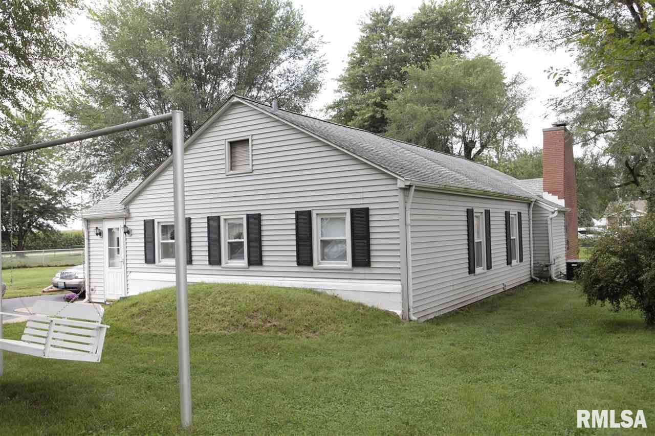 13532 First Street Pekin, IL 61554 - Photo 4 of 25 Gallery Image 4