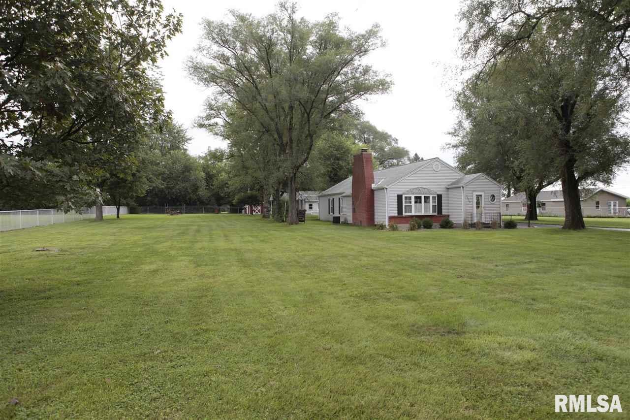 13532 First Street Pekin, IL 61554 - Photo 5 of 25 Gallery Image 5