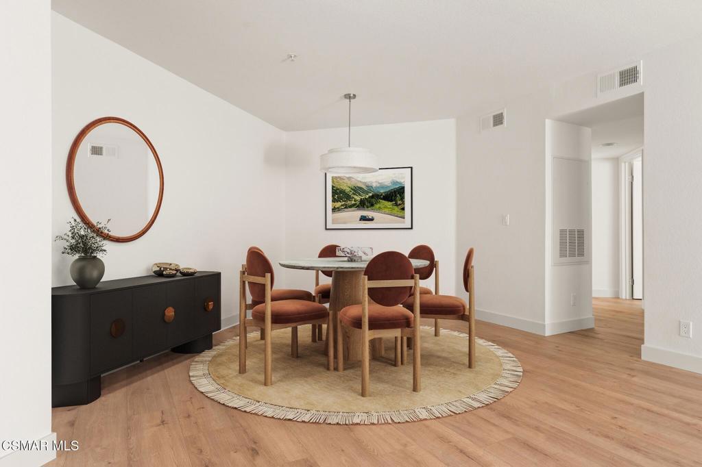 697 Sutton Crest Trail, Unit TL210 Oak Park, CA 91377 - Photo 3 of 37