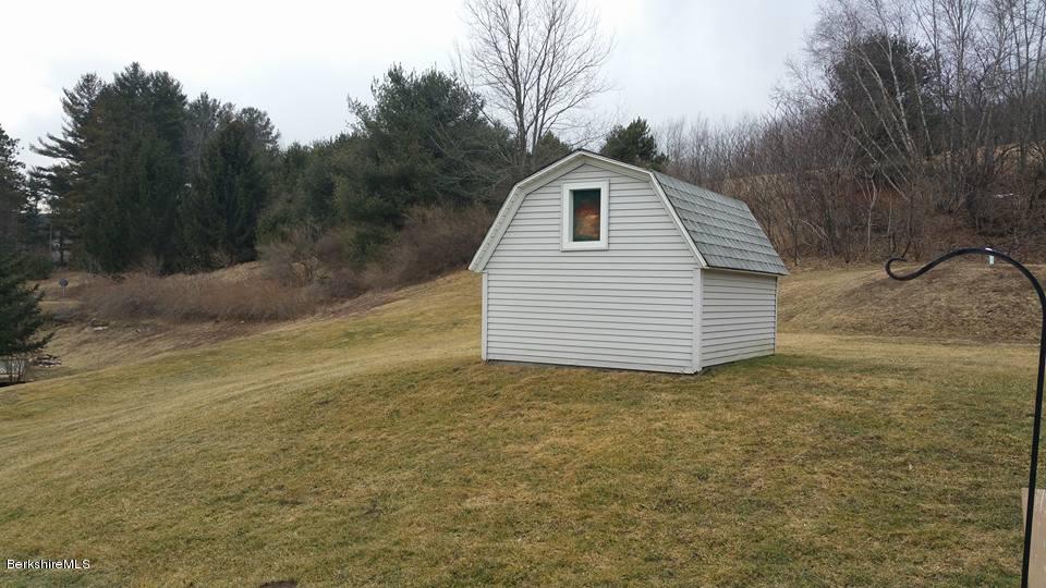 371 North State Road Cheshire, MA 01225 - Photo 4 of 24 12742107_10207282935444444_8368872411853