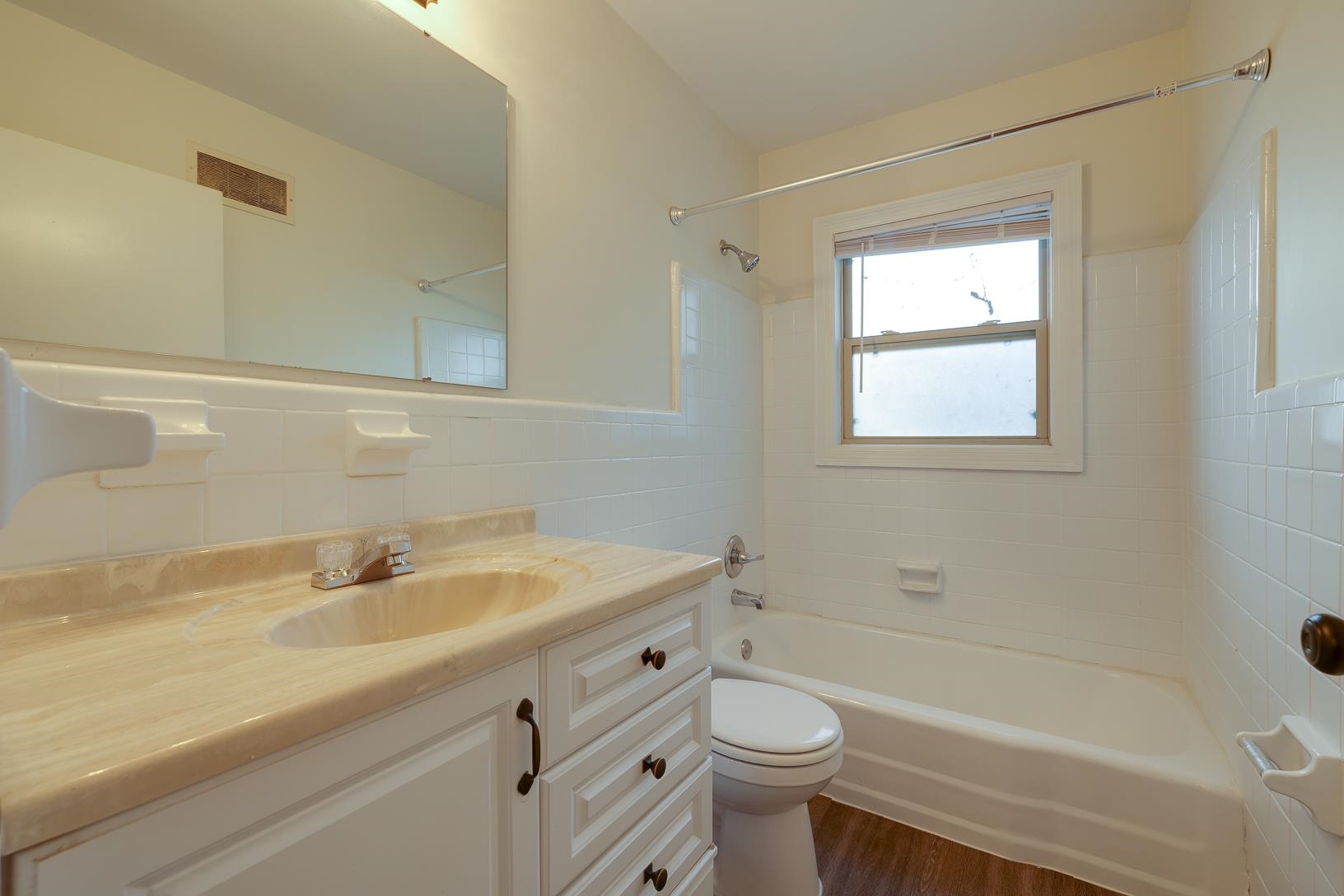 2790 James Road Memphis, TN 38127 - Photo 12 of 19 a bathroom with a sink a toilet and bathtub