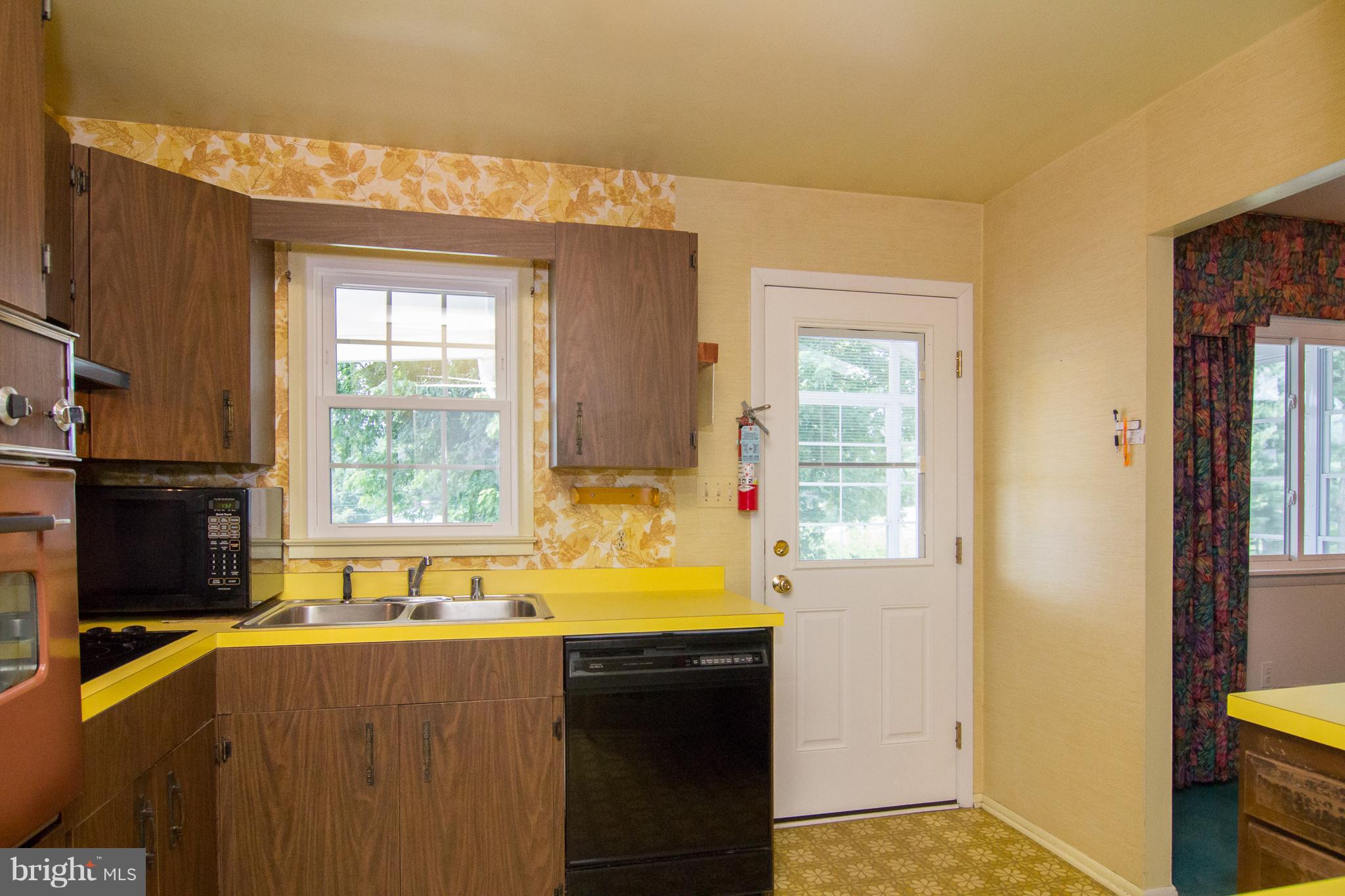 2423 Lawndale Road Finksburg, MD 21048 - Photo 14 of 30 Kitchen