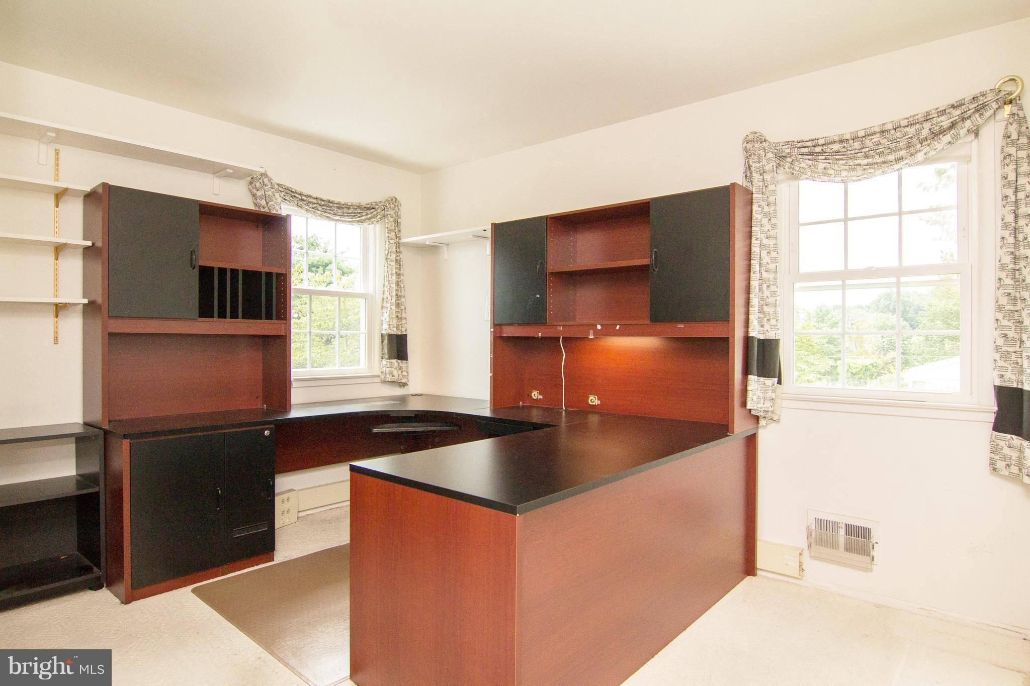 2423 Lawndale Road Finksburg, MD 21048 - Photo 24 of 30 Bedroom w/built-in desk/office