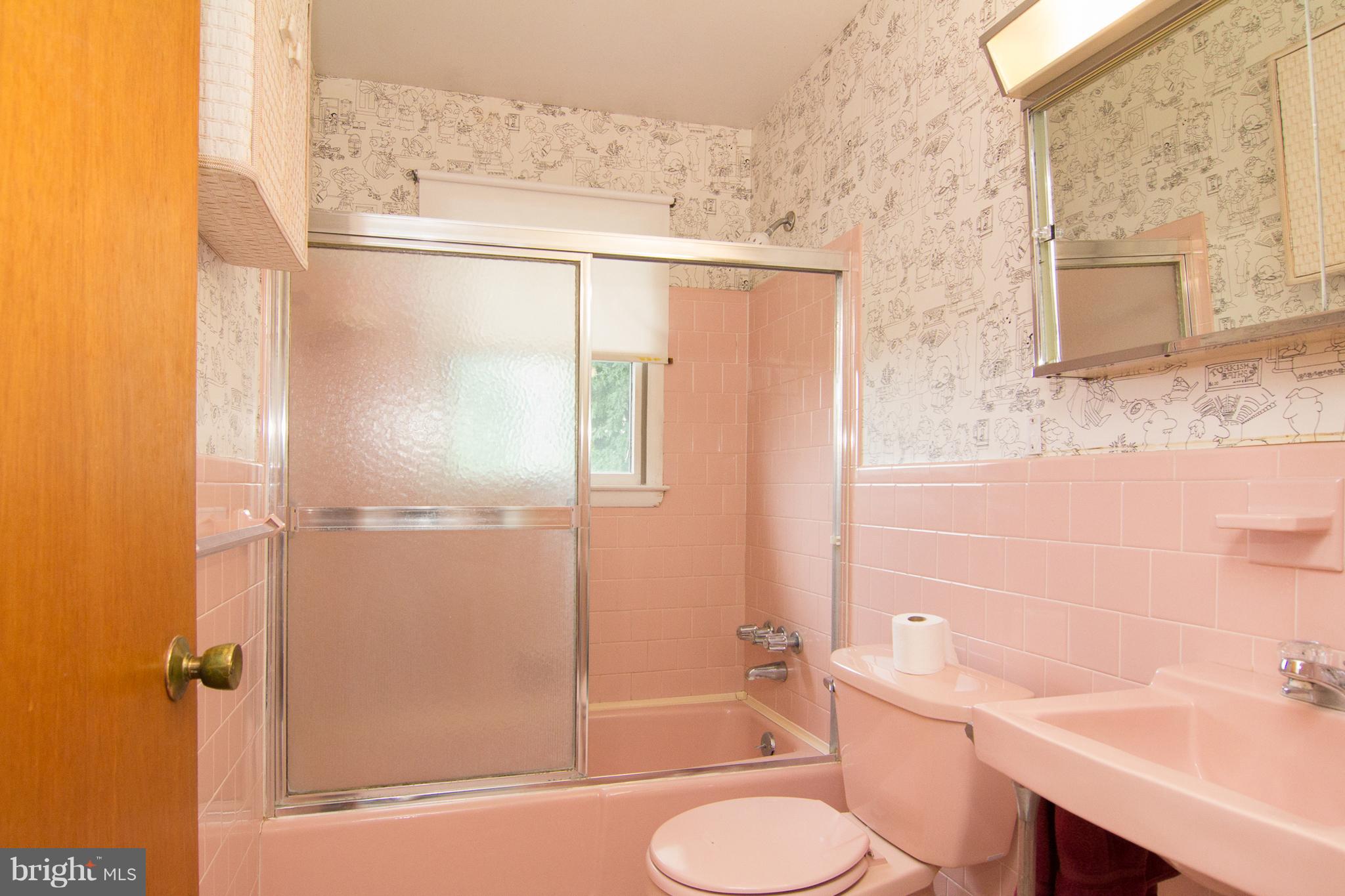 2423 Lawndale Road Finksburg, MD 21048 - Photo 26 of 30 Hall Full Bath
