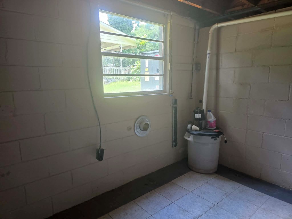 5522 Valleybrook Road Columbus, GA 31907 - Photo 26 of 36 Laundry room