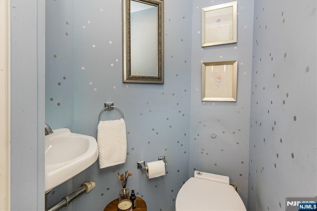 218 Inwood Avenue Montclair, NJ 07043 - Photo 18 of 47