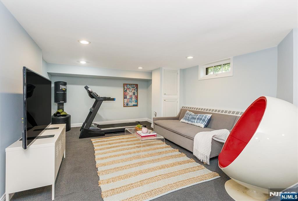 218 Inwood Avenue Montclair, NJ 07043 - Photo 32 of 47
