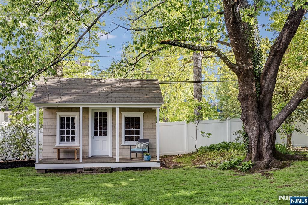 218 Inwood Avenue Montclair, NJ 07043 - Photo 36 of 47