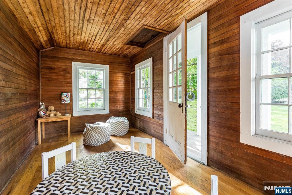 218 Inwood Avenue Montclair, NJ 07043 - Photo 37 of 47