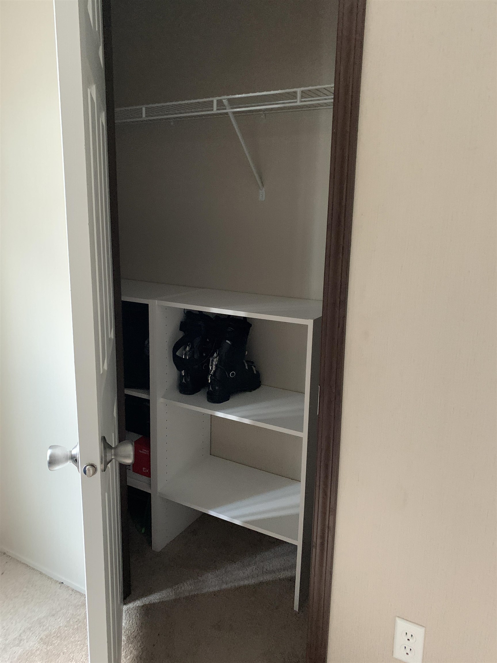 96 Costello Road Hartford, VT 05001 - Photo 13 of 23