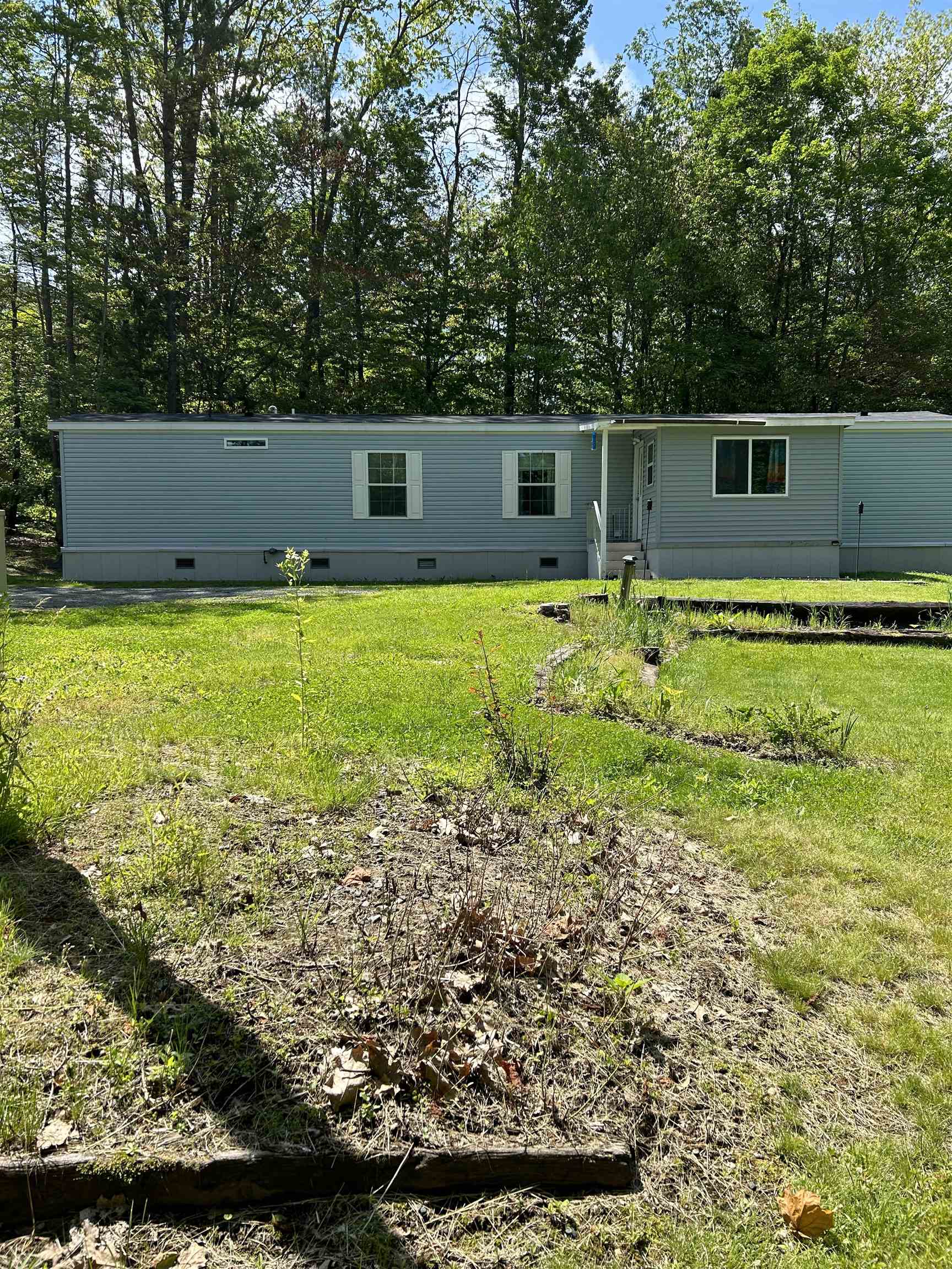 96 Costello Road Hartford, VT 05001 - Photo 18 of 23