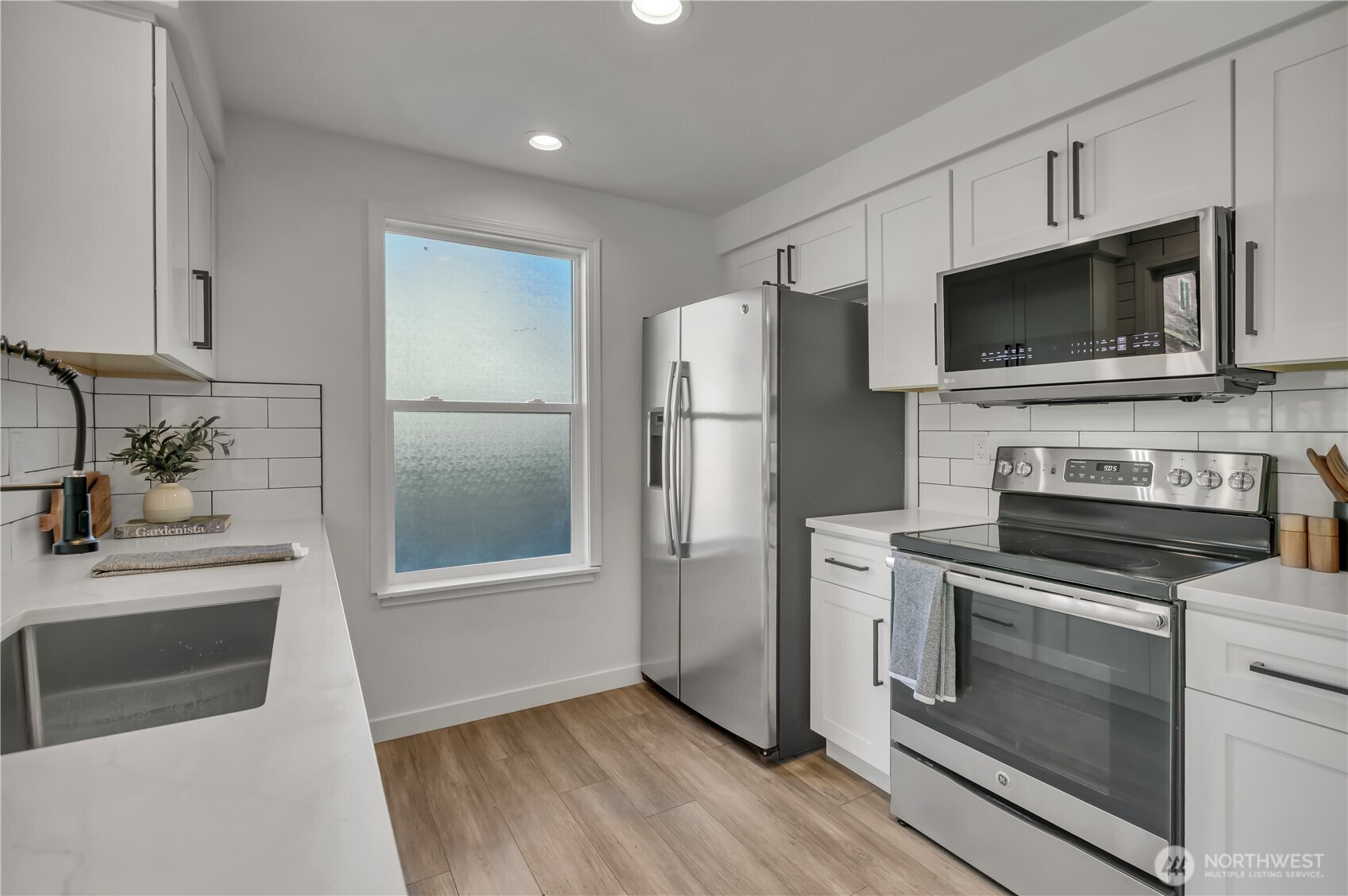 21720 Southeast 237th Street Maple Valley, WA 98038 - Photo 11 of 30