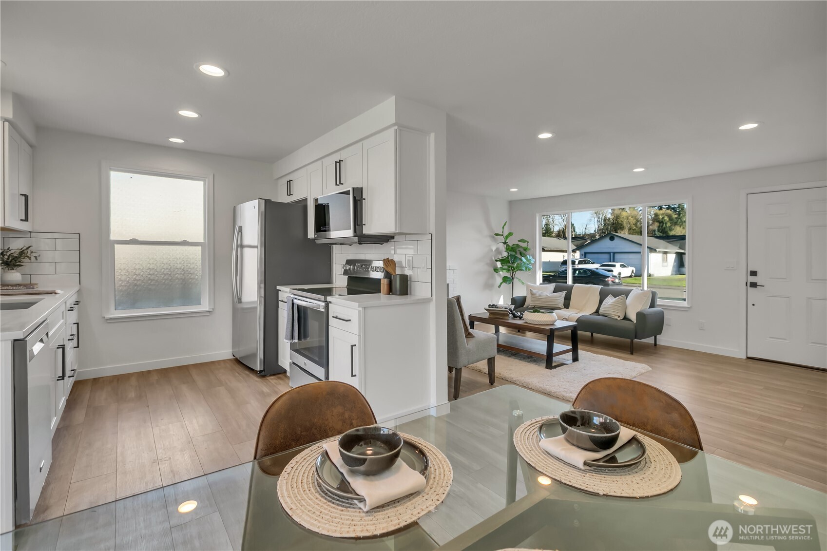 21720 Southeast 237th Street Maple Valley, WA 98038 - Photo 12 of 30